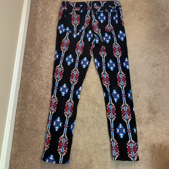 Forever 21 Aztec Pattern Skinny Jeans Women’s Size 29 - Picture 6 of 9